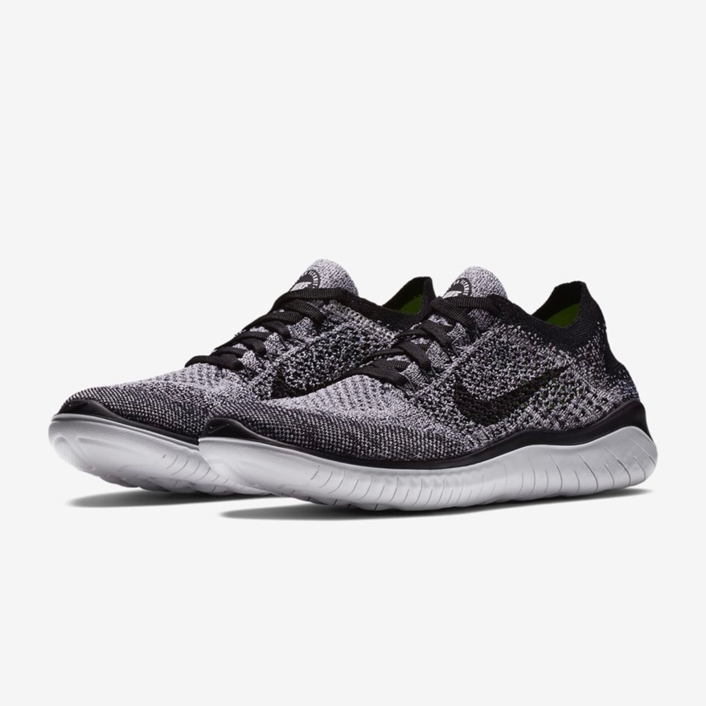 2018 Women’s Nike Flyknits- Size 7.5